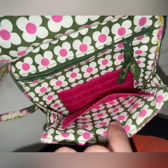 Vera Bradley Floral Quilted Crossbody Travel Organizer Bag Green Pink 🩷💚 - Picture 4 of 5